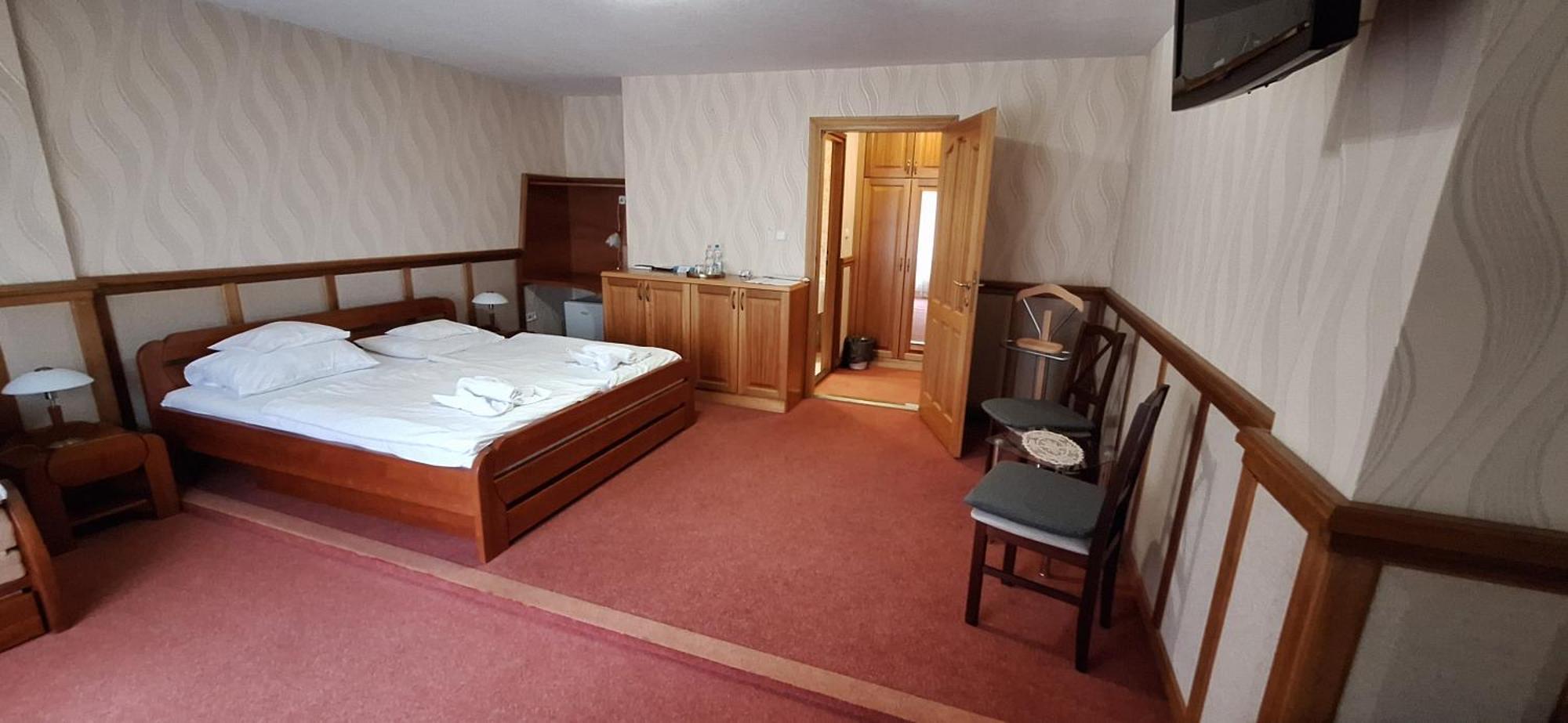 סולנוק Atryum Hotel מראה חיצוני תמונה