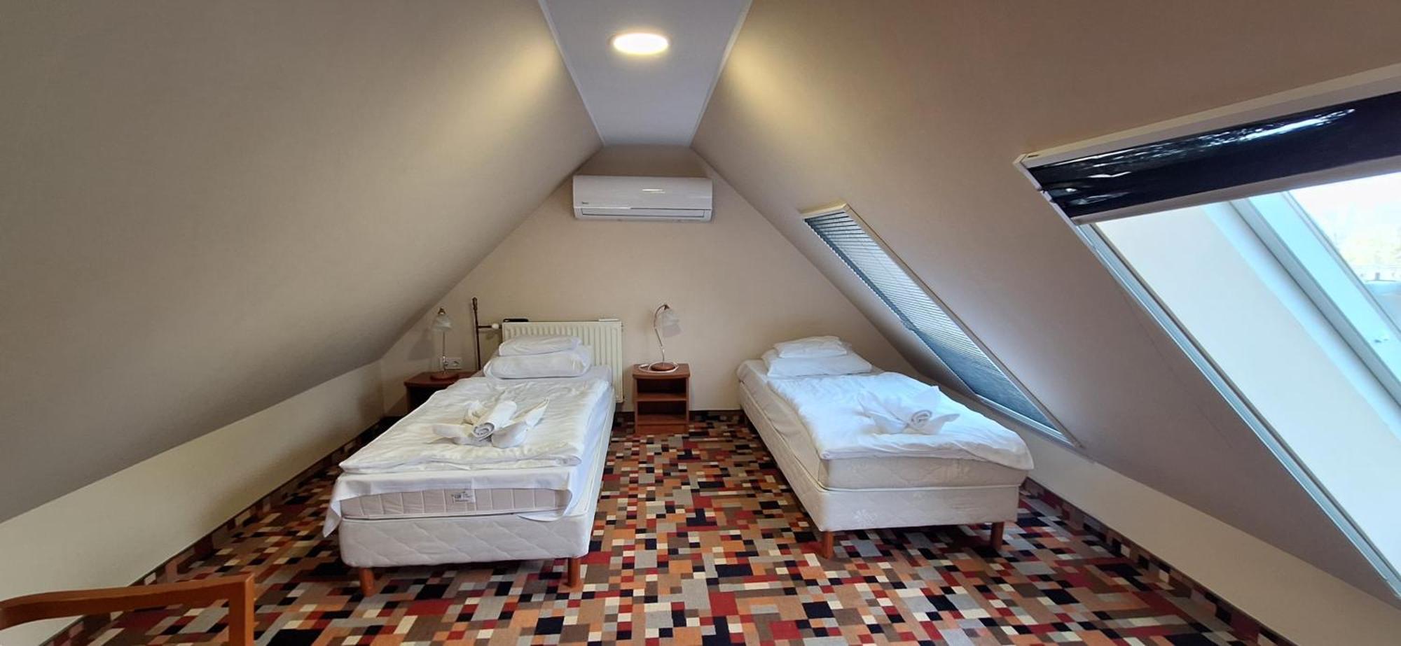 סולנוק Atryum Hotel מראה חיצוני תמונה
