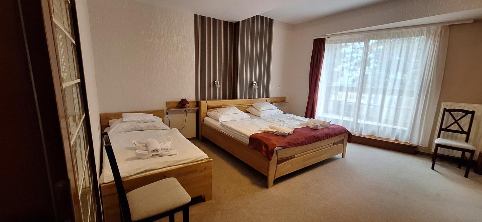 סולנוק Atryum Hotel מראה חיצוני תמונה