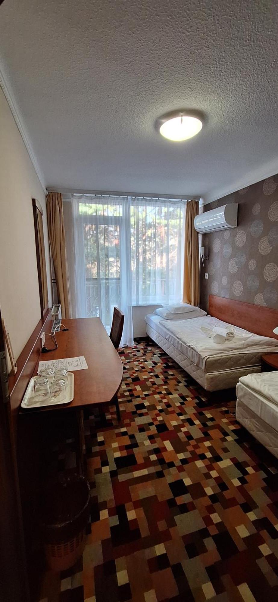סולנוק Atryum Hotel מראה חיצוני תמונה
